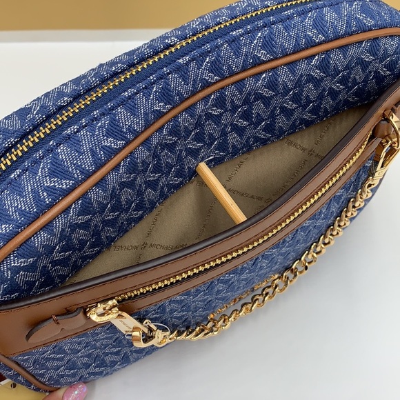 Michael Kors Jet Set Item Large East West Zip Chain Crossbody XBody 
Den… - Picture 10 of 16